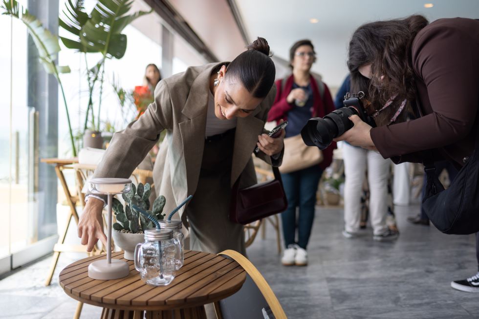 Invitadas evento jardín