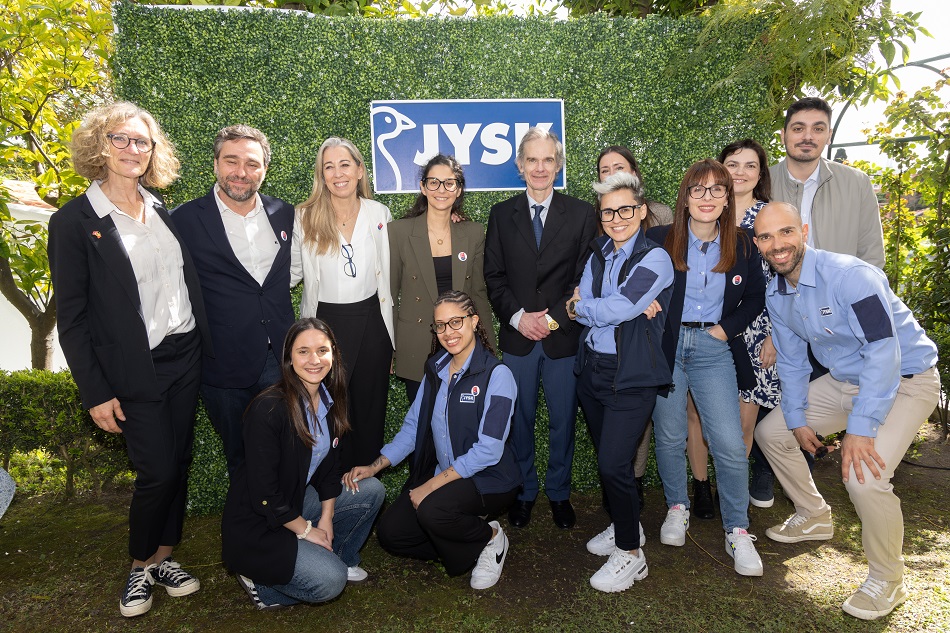 Mais de 30 convidados no lançamento da coleção de jardins