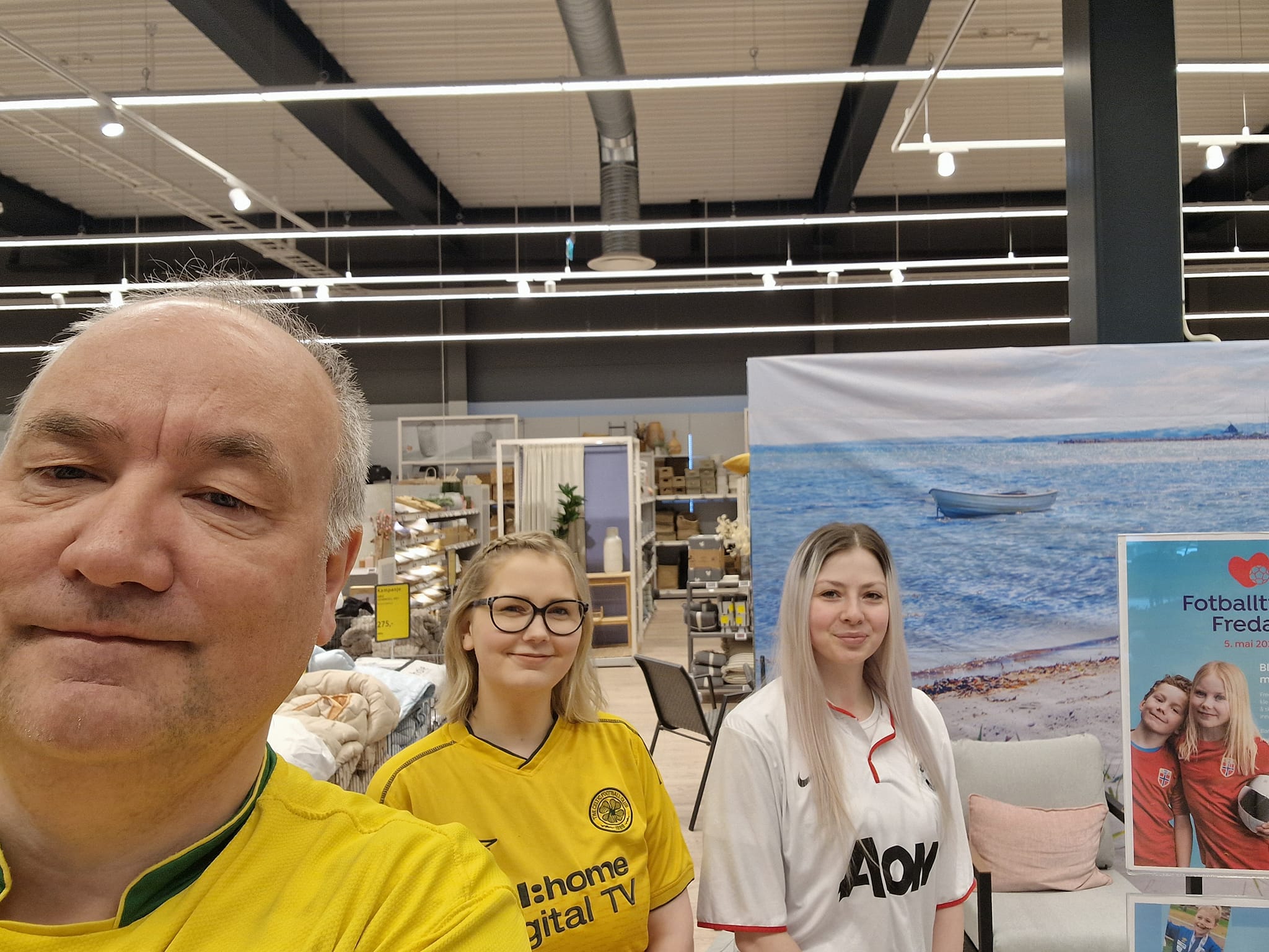 Fotballtrøyefredag Barnekreftforeningen JYSK
