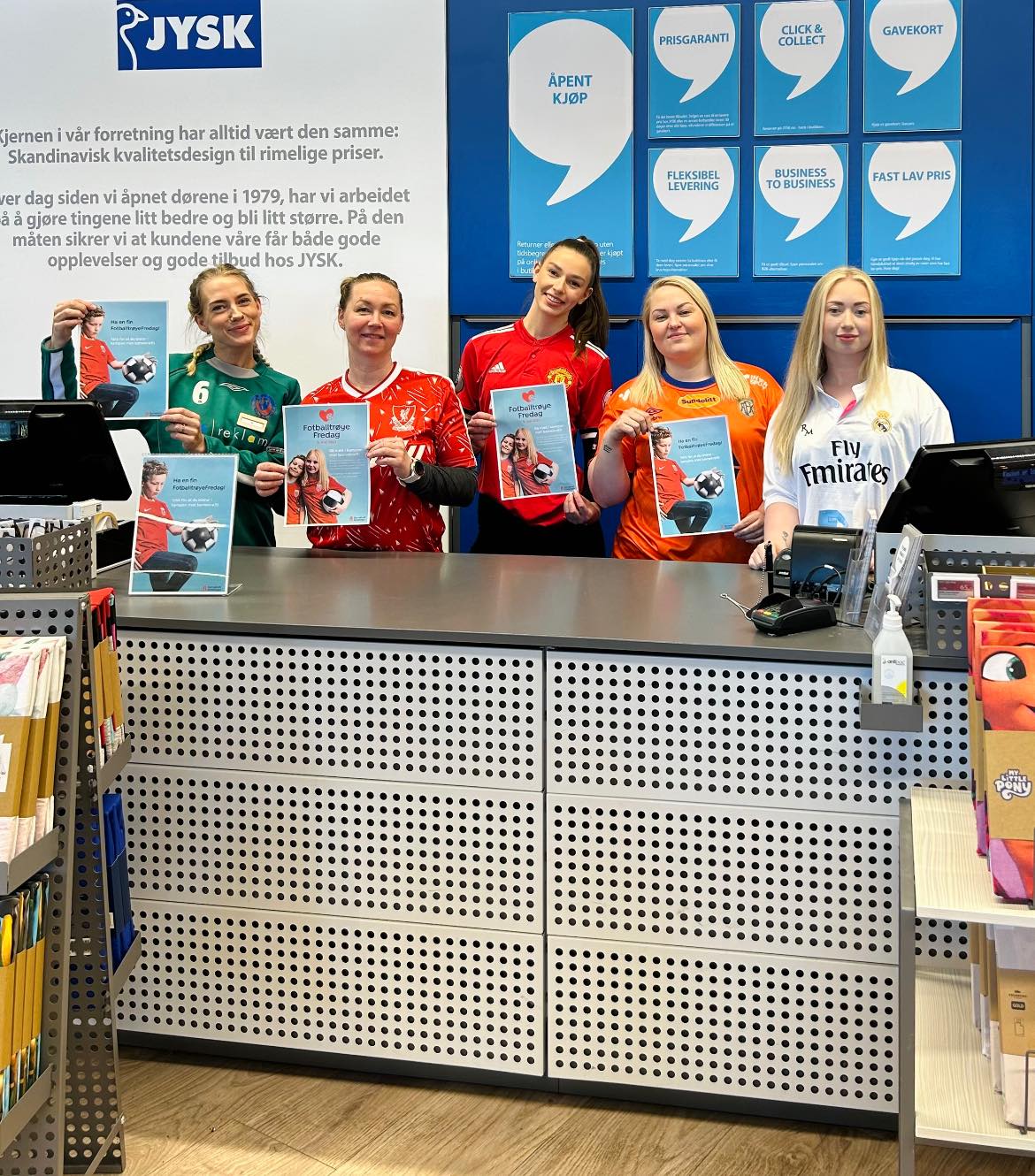 Fotballtrøyefredag Barnekreftforeningen JYSK