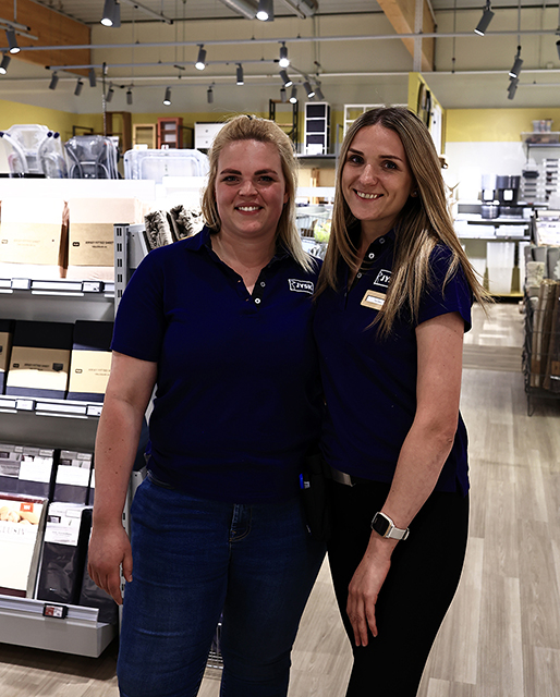 Alina und District Managerin Sonja