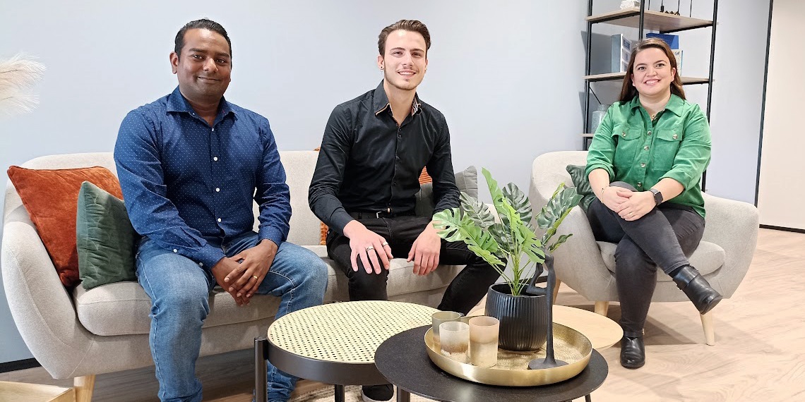 Het B2B-team in Nederland: Rajiv Bakas, Emilio Bergevoet en Esra Darende.
