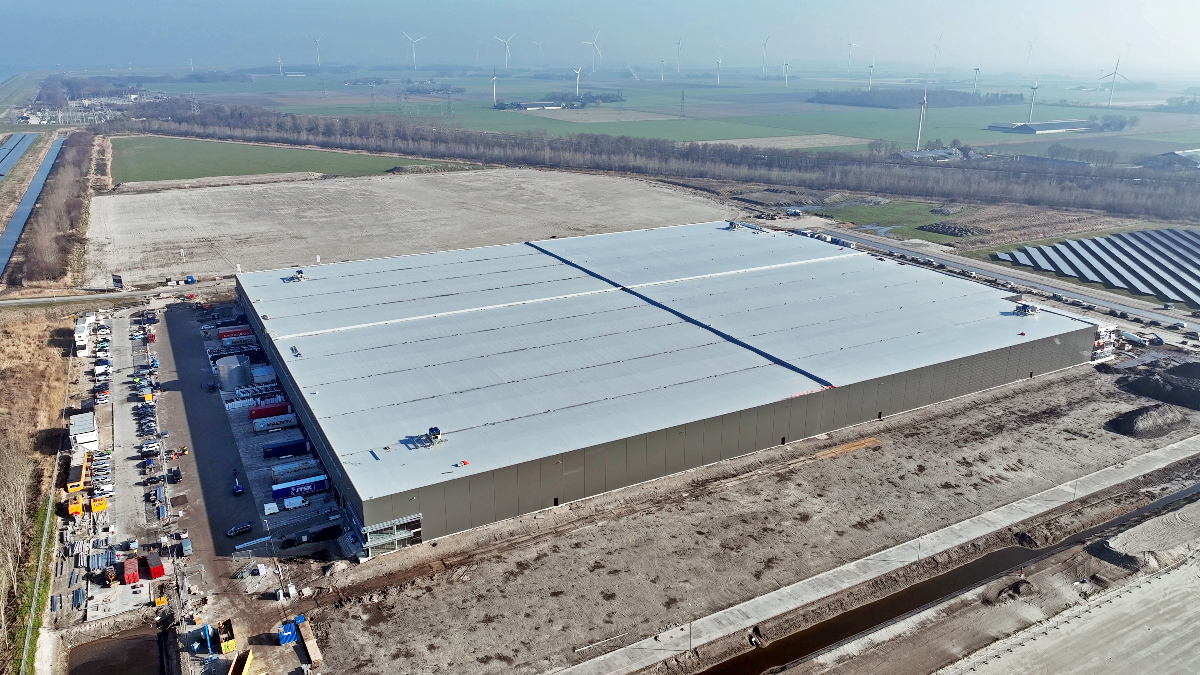 Het forwarded DC in Lelystad gezien vanuit de lucht