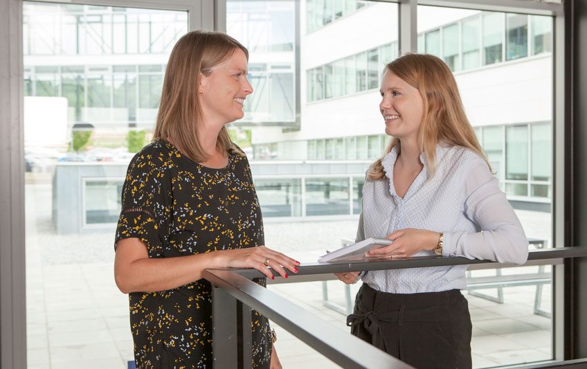 Hanne Bang Vorre, E-Business Director (po lewej) i Sarah Melgaard Johansen, E-commerce Sales Manager.