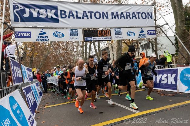 Elstartol a JYSK Balaton Maraton