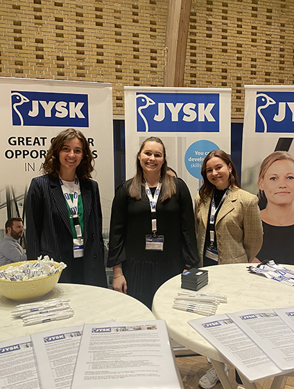 JYSK employees