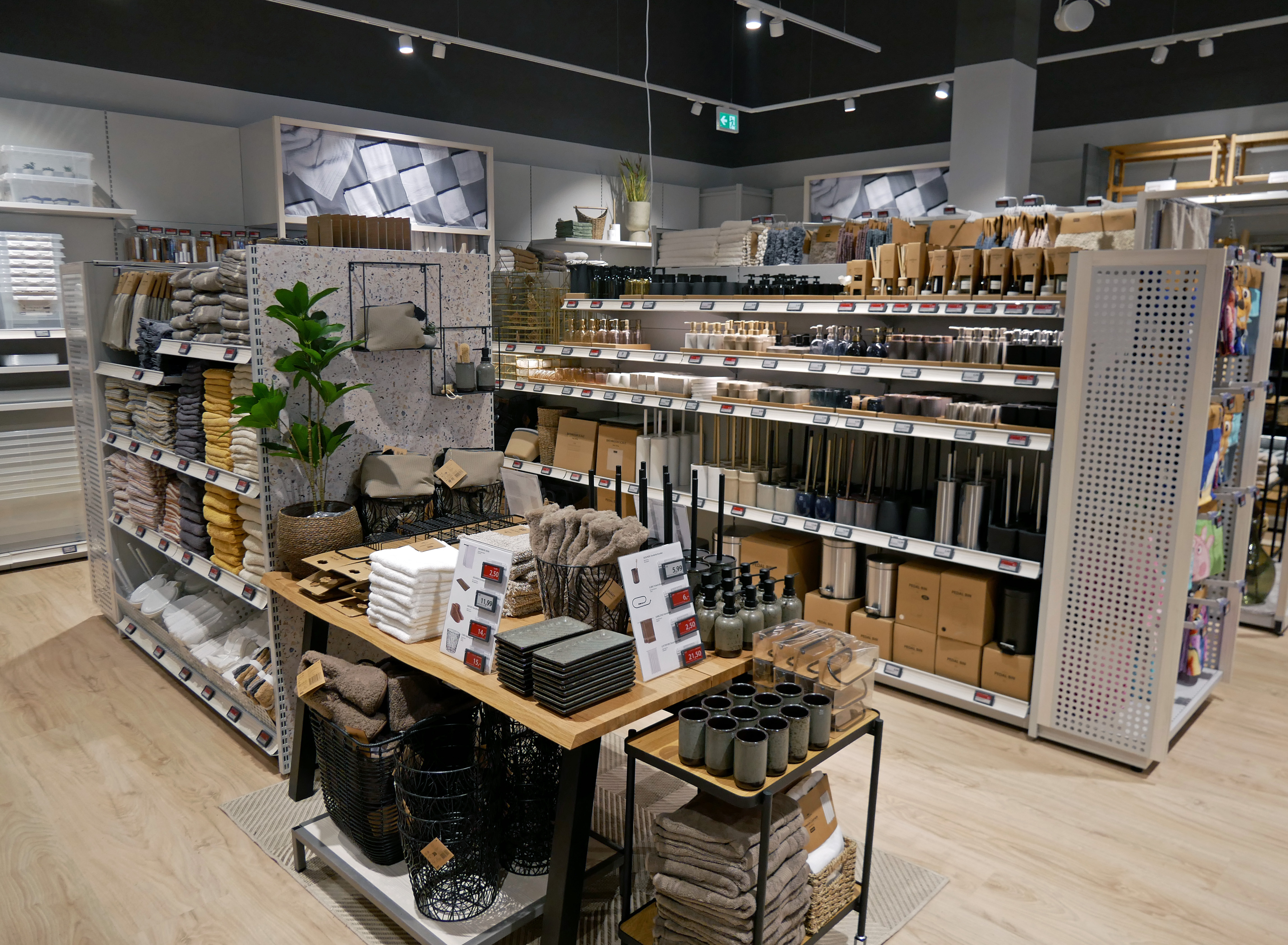 Een kijkje in de nieuwe winkel in Leeuwarden.