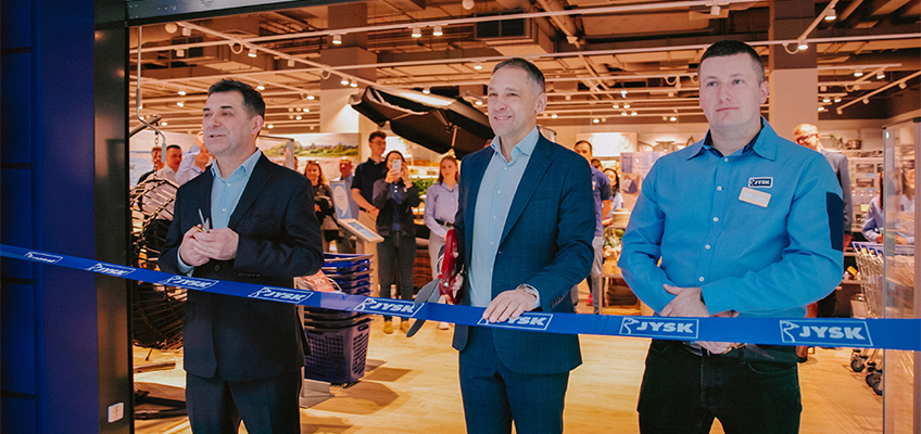 Rami Jensen, Piotr Padalak e Store Manager sono pronti per l'apertura