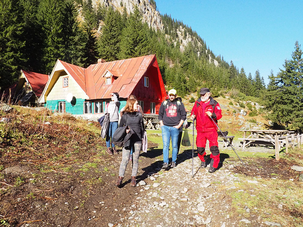 Echipa JYSK Făgăraș a aniversat 2 ani într-un teambuilding la Salvamont Victoria