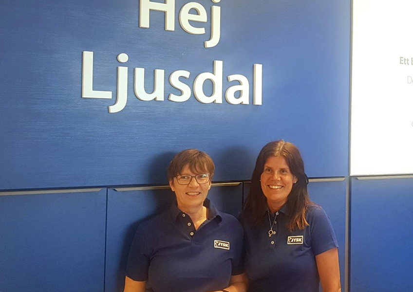 Butikschef Karin Nilsson och biträdande butikschef Annika Andersson.