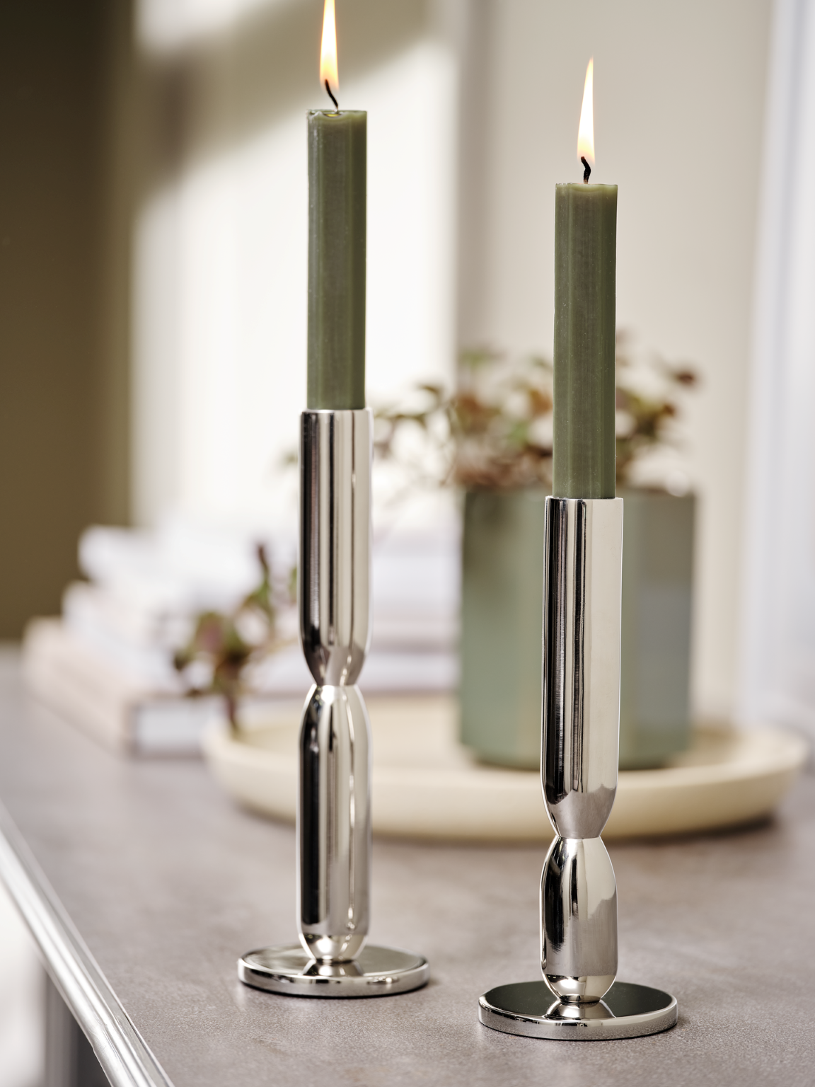 Świeczniki ADRIAN są częścią asortymentu Renewing.