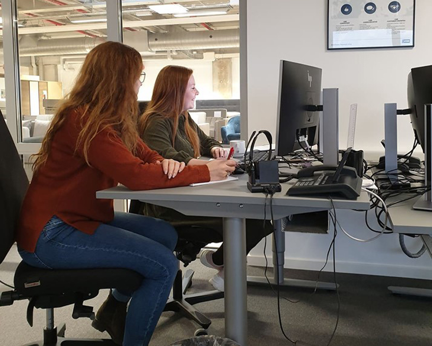 MAIKEN, CUSTOMER SERVICE CENTRE, DÁNIA