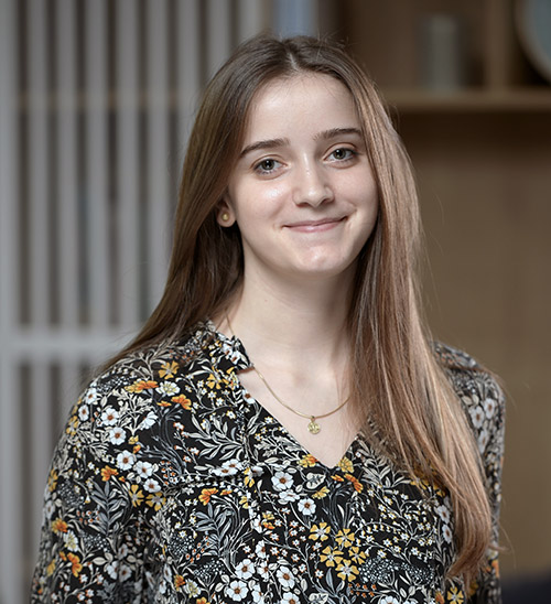 Mihaela Stefan Sales and Marketing Assistant