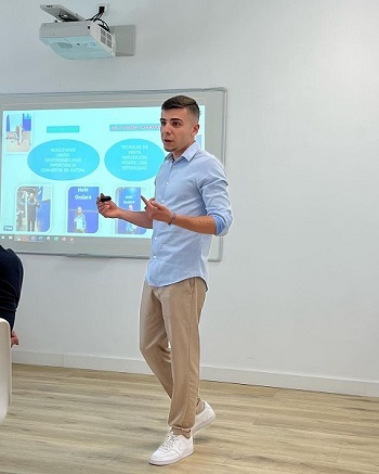 Sergi, Store Manager de Ondara