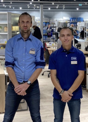 Storemanager Patrick van Keulen en assistent-storemanager Nigel de Ruijter