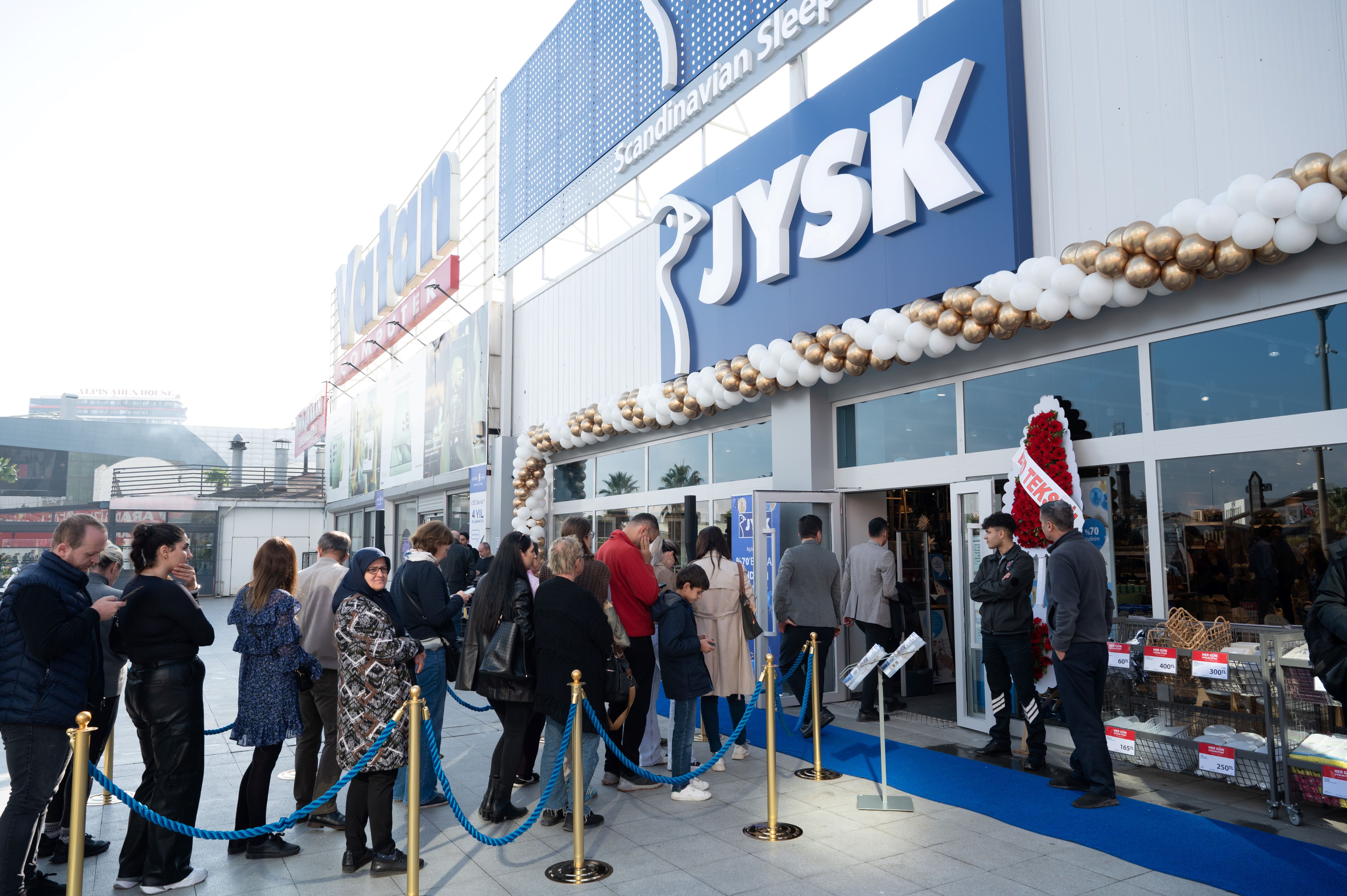 JYSK otevřel svou první prodejnu mimo Istanbul v Burse.