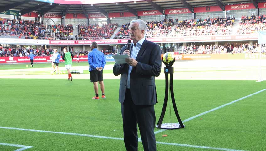 Lars Larsen na stadionu JYSK Park