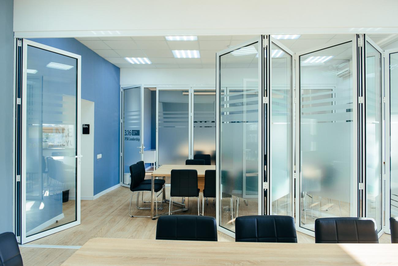 See photos of the new Head Office in Ukraine.