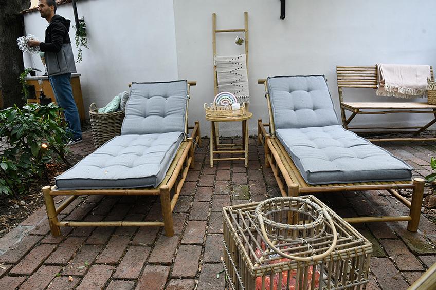 BAMLE sun loungers set up