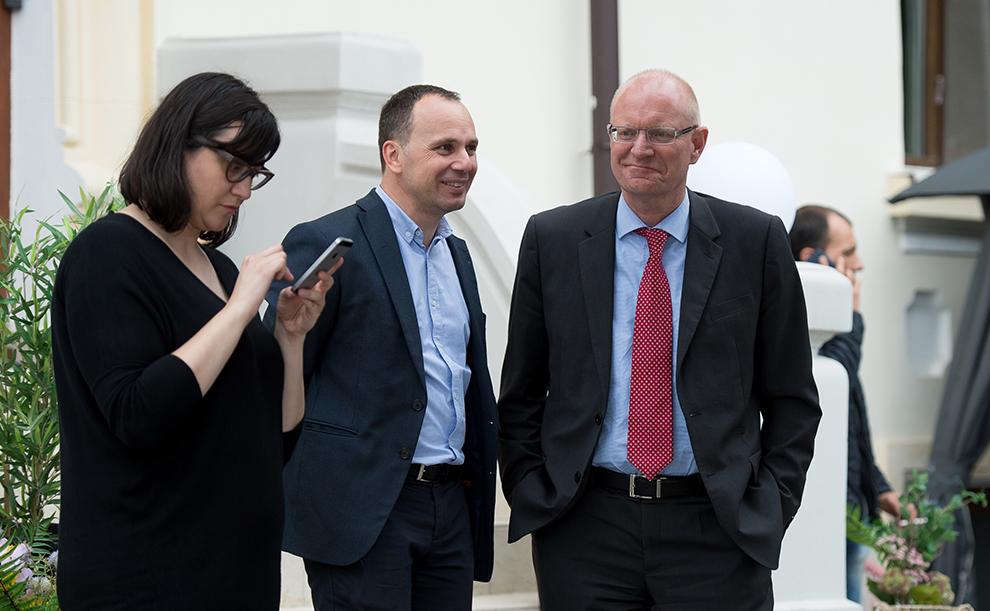 Echipa Ambasadei Danemarcei în România, alături de Ambasadorul Soren Jensen