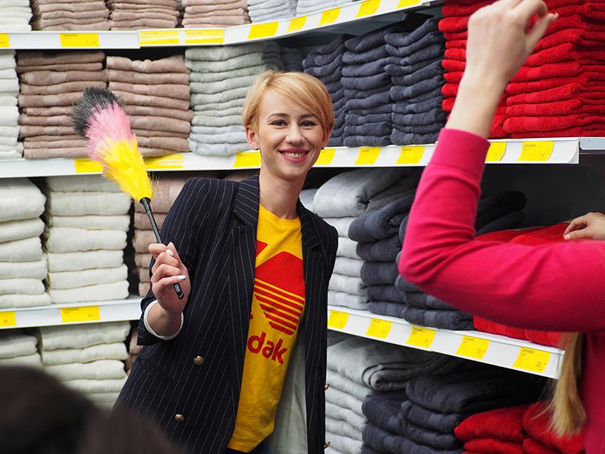 Katy Sava pregătită de filmare