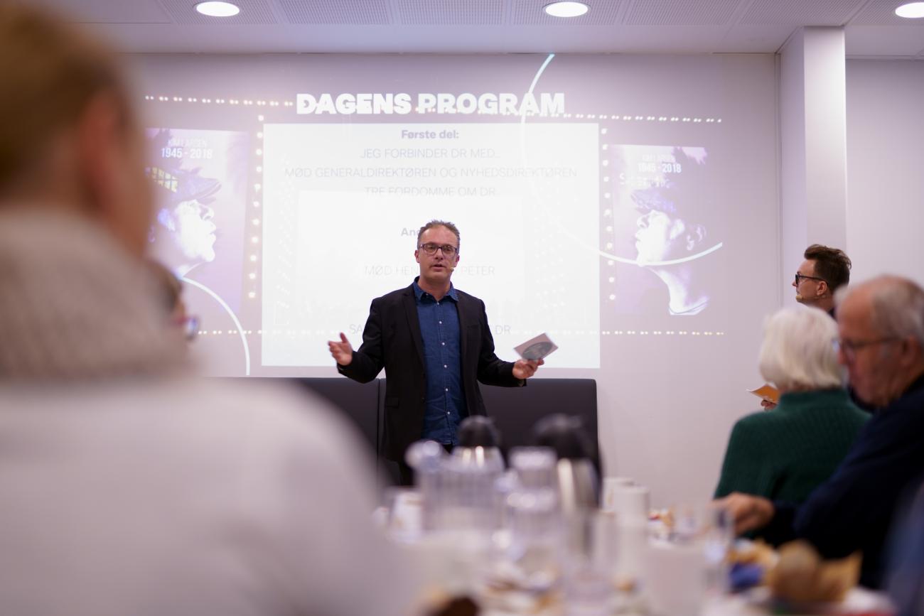 DR Sportens Henrik Liniger styrer dialogen 