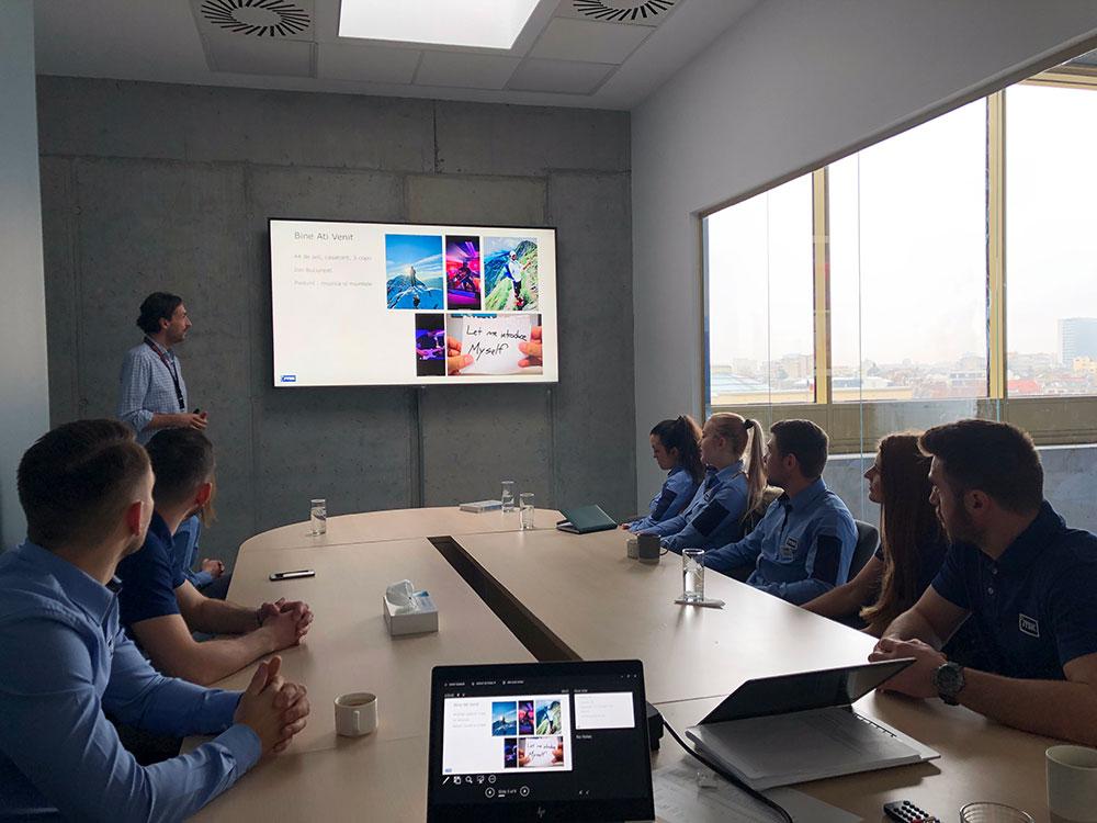 Alex Bratu prezinta activitatea sa de Country Manager