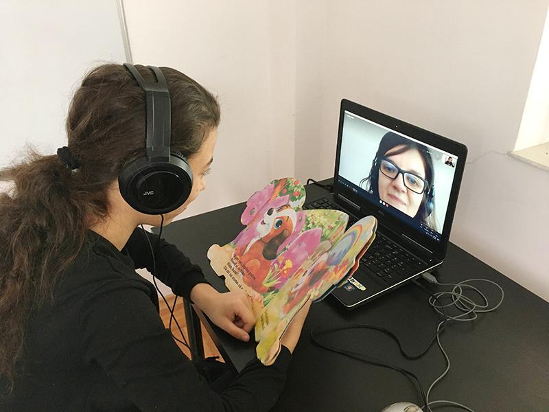 În timpul lecțiilor online. 