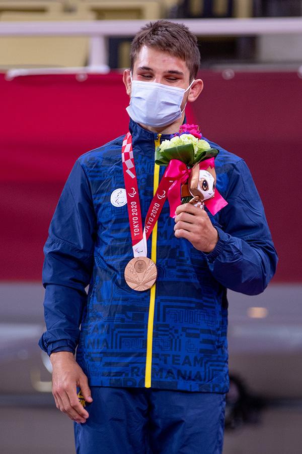 Alex Bologa pe podiumul de la Tokyo 