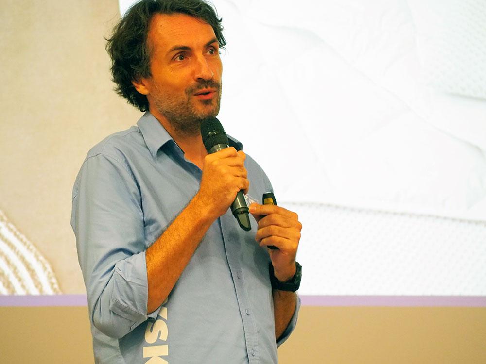 Alex Bratu, Country Manager