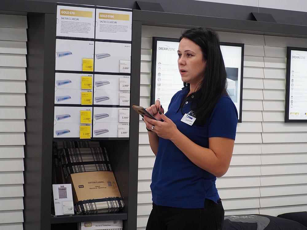 Andreea Zahanagiu, Retail Manager