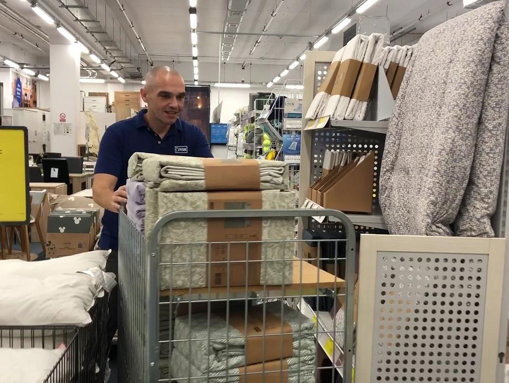 Raul Ardelean, Retail Manager