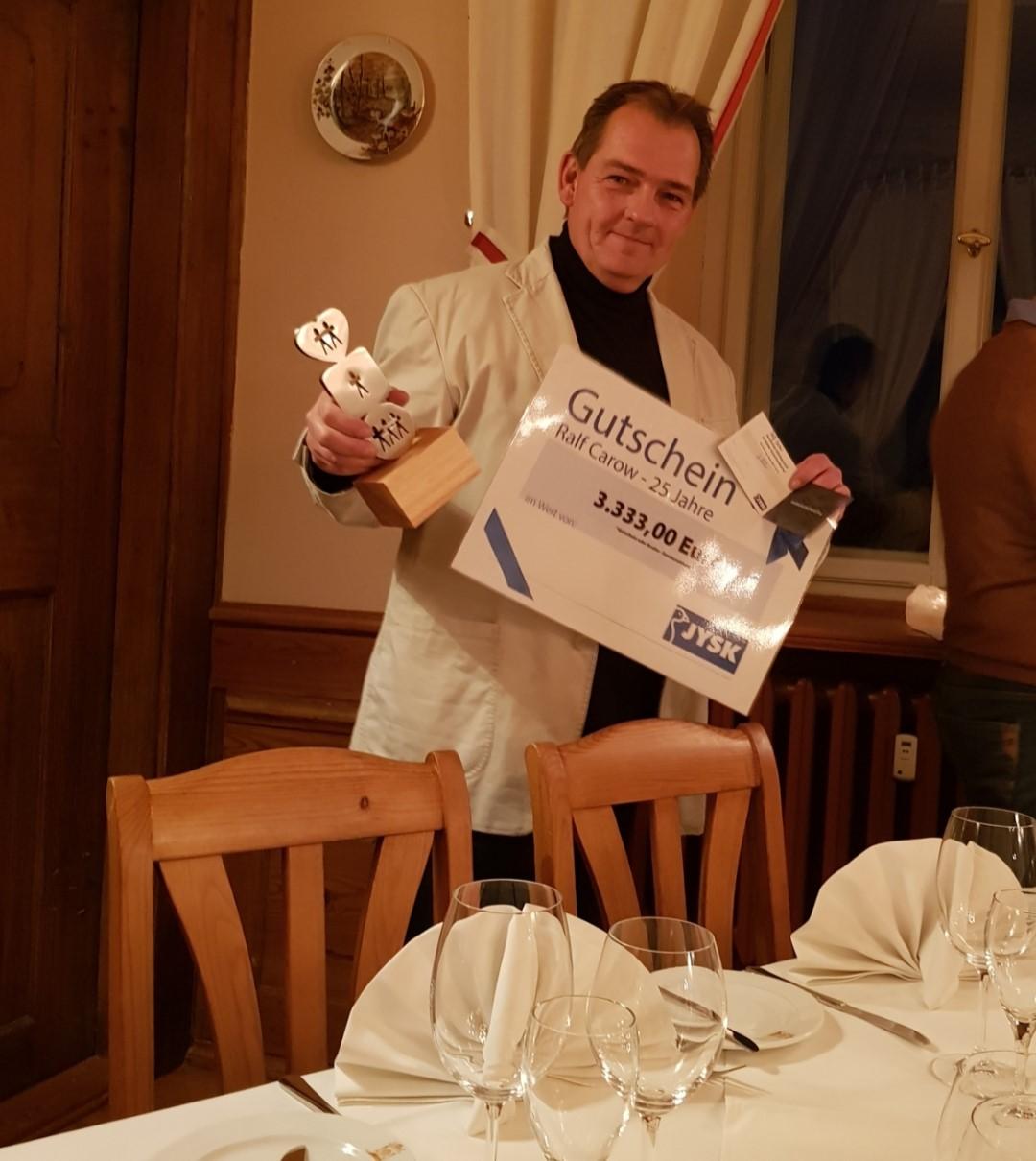 Store Manager Ralf schätzt besonders die Arbeitsatmosphäre bei JYSK. 