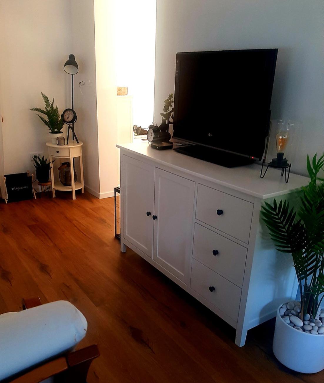 TV cabinet