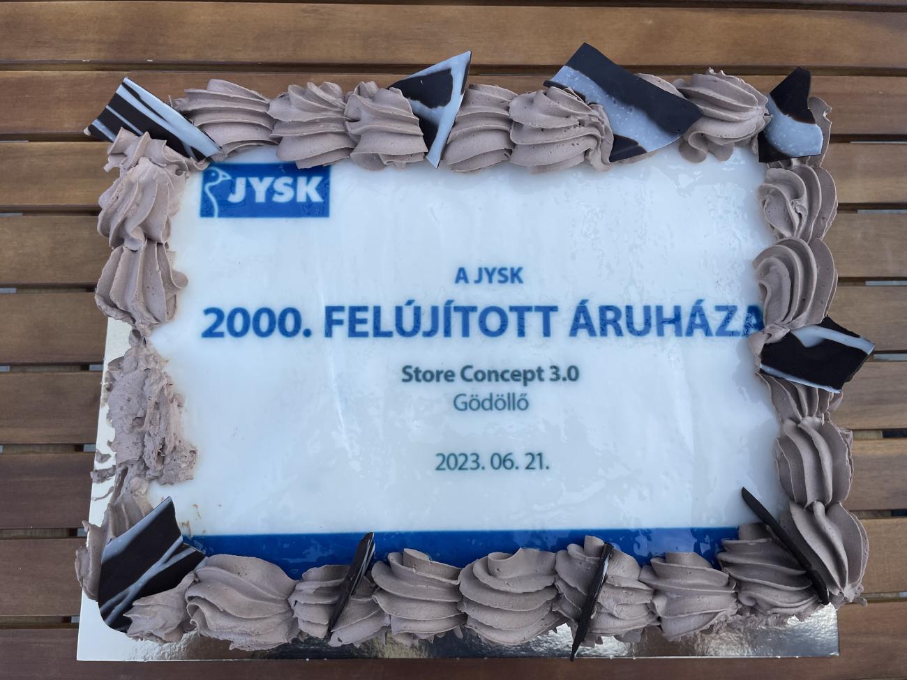 2000. megújult JYSK áruház
