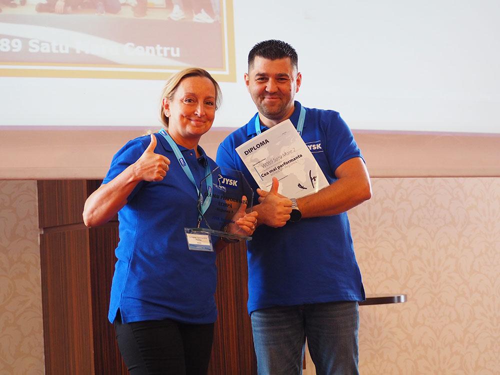 Premiul Best Sales Attitude și Cea mai performantă echipă - Coca Sălăgean