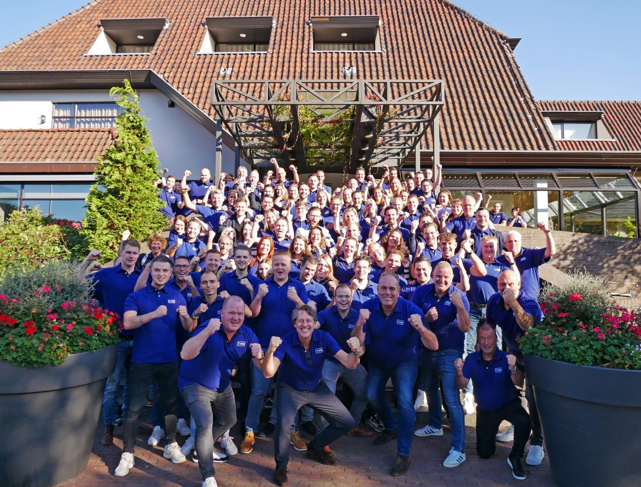 De groepsfoto van de Nationale Store Managers Dag in Nederland