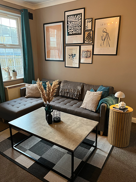 Kaitlins living room