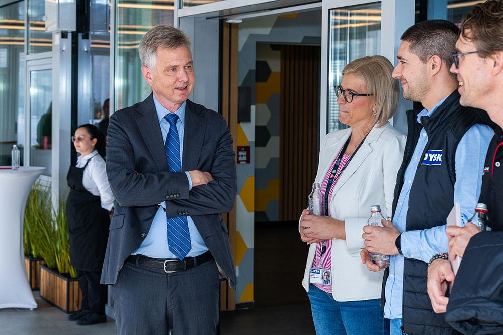 Ambasadorul Flemming Stender alături de invitați