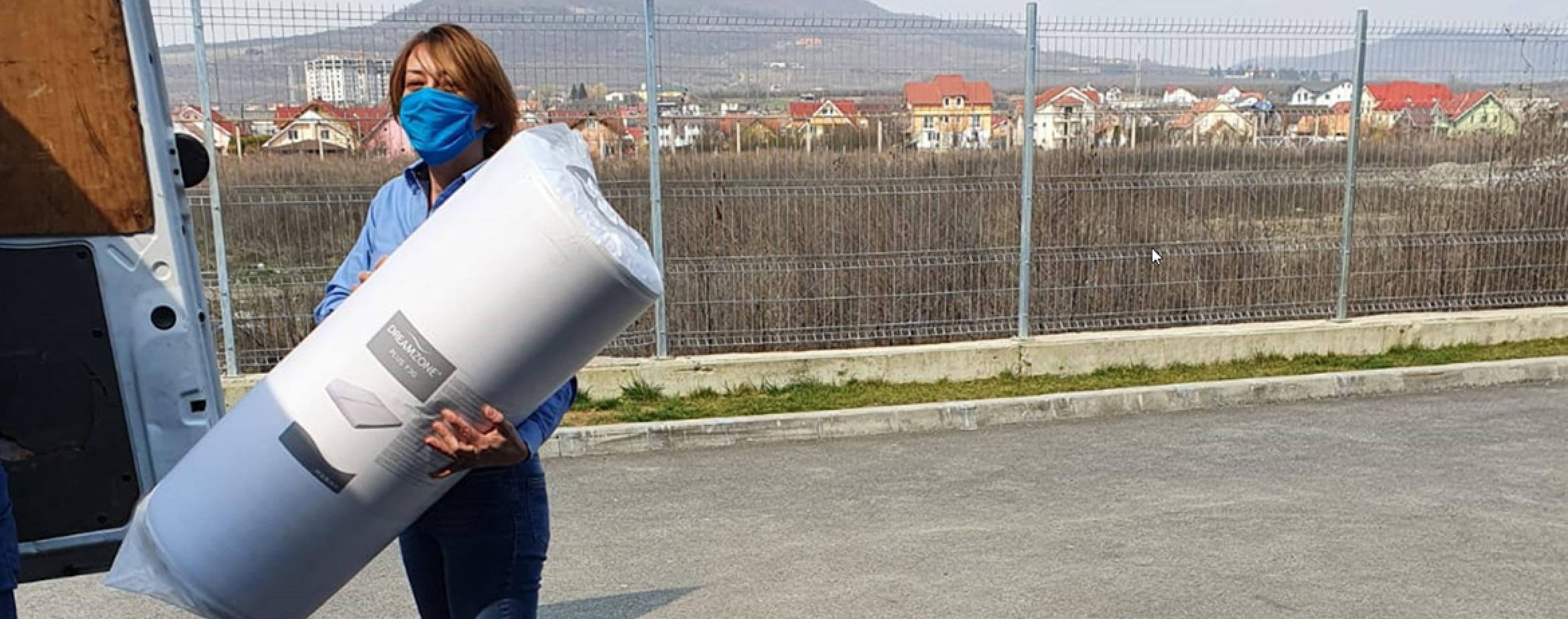 Colegi din peste 25 de magazine s-au mobilizat pentru a ajuta spitalele locale 
