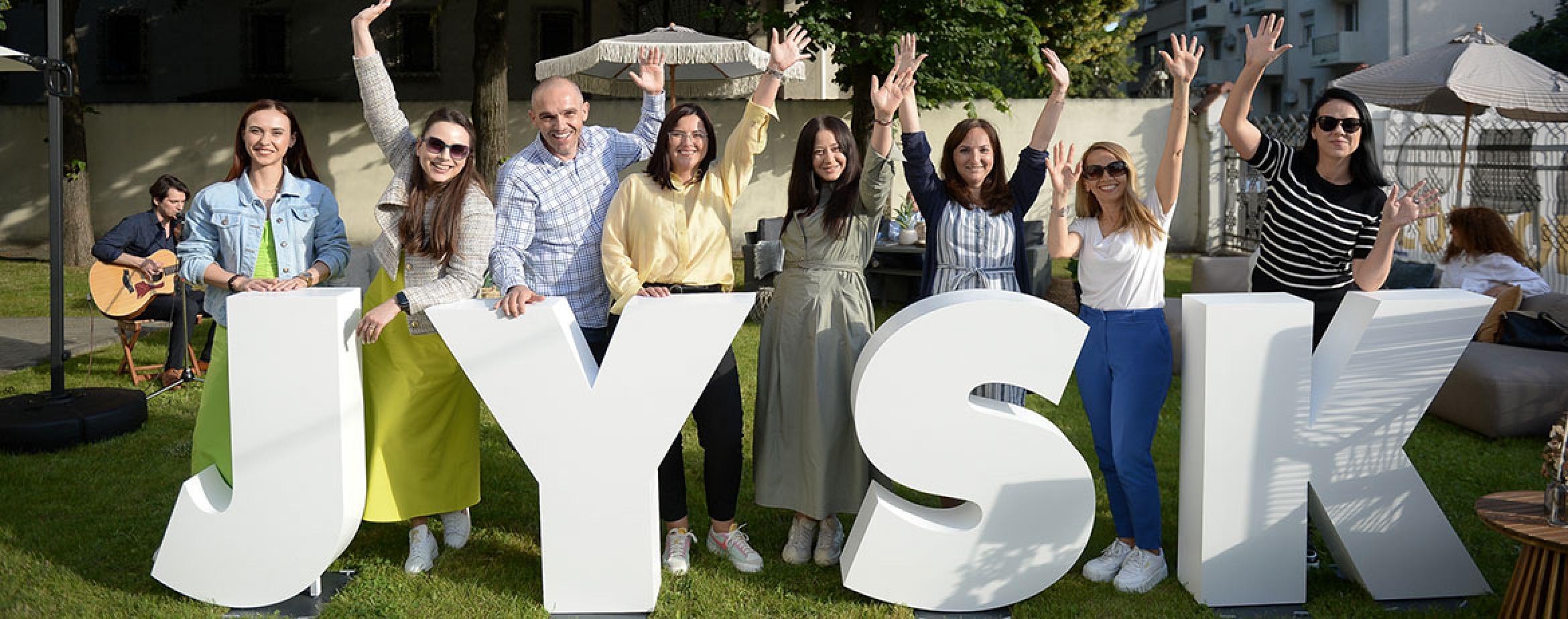 Vara în aer liber la Garden Party-ul JYSK 