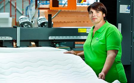 În culisele fabricii Sun Garden, producător de saltele pentru JYSK