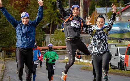 17 colegi au alergat la Azuga Trail Race powered by JYSK