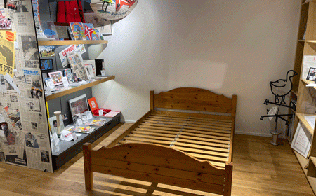 Bed for museum